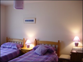 twin bedroom
